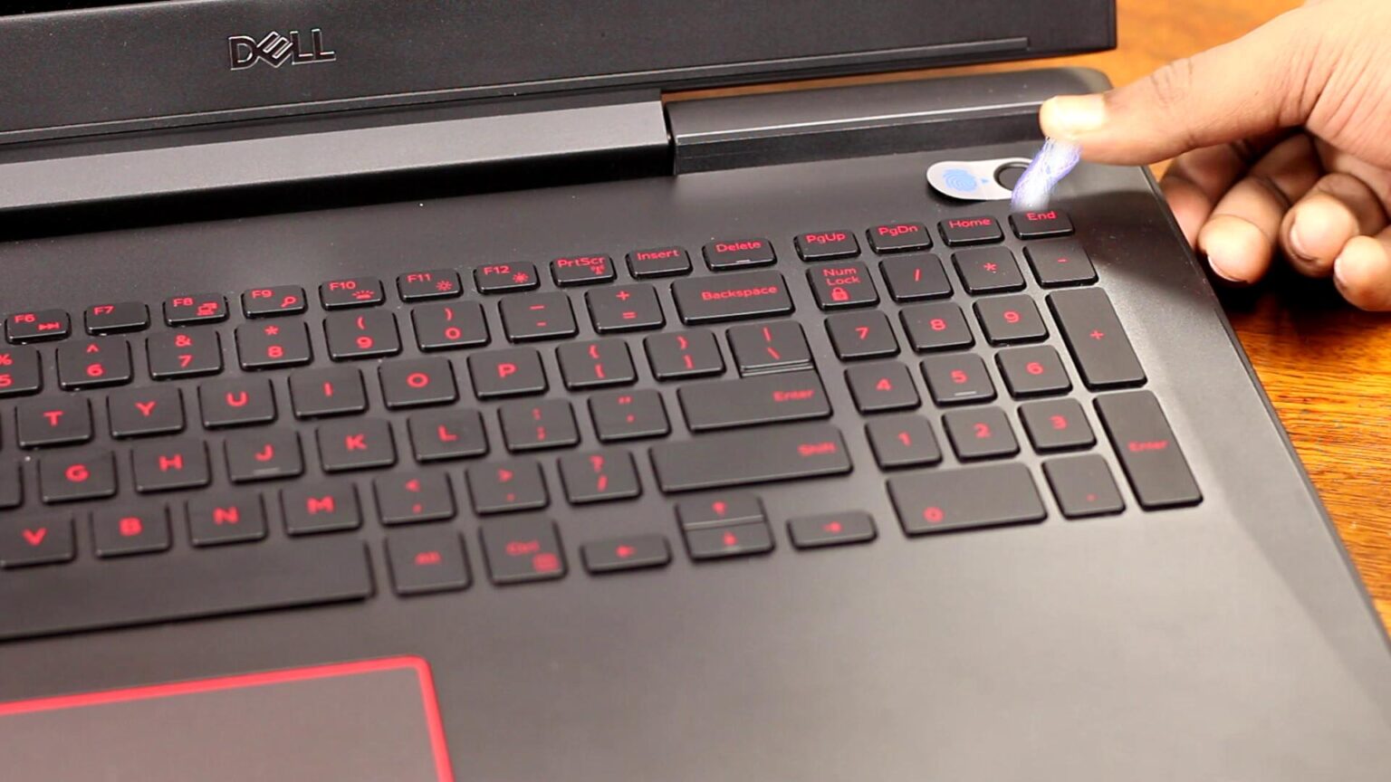 Why your laptop or Desktop gives you electric shock?! GEEKY SOUMYA